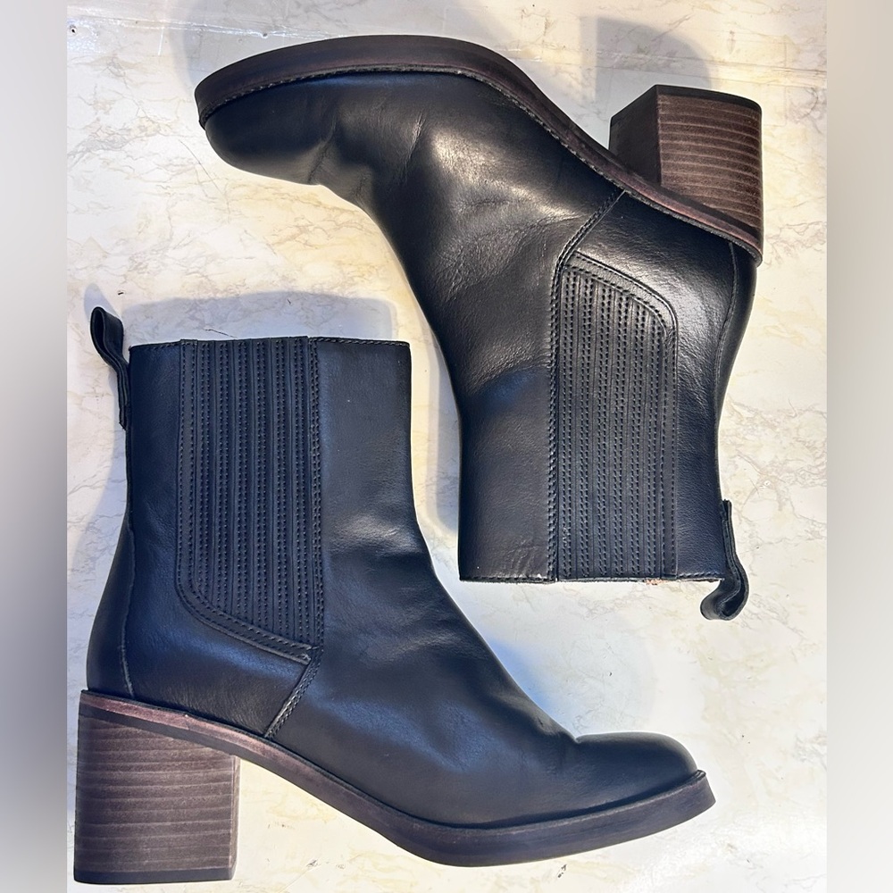 UGG CAMDEN BLACK BOOTS SIZE 8.5 - Picture 8 of 15